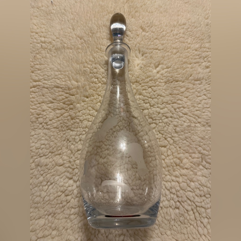 Elegant Clear Glass Decanter with White Frost Flower Accents